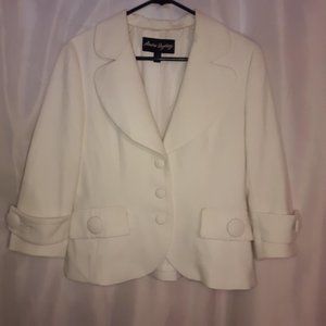 Gorgeous Sandra Angelozzi off White Blazer Jacket size 38